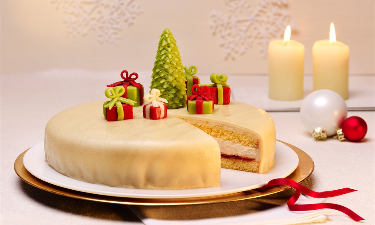Dekortips: Kake dekorert for jul